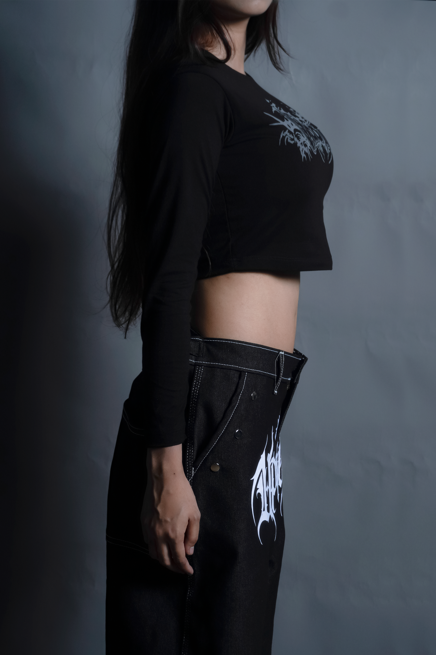 "REFLECT CROP" BODY SUIT LONGSLEEVE CROP IN BLACK